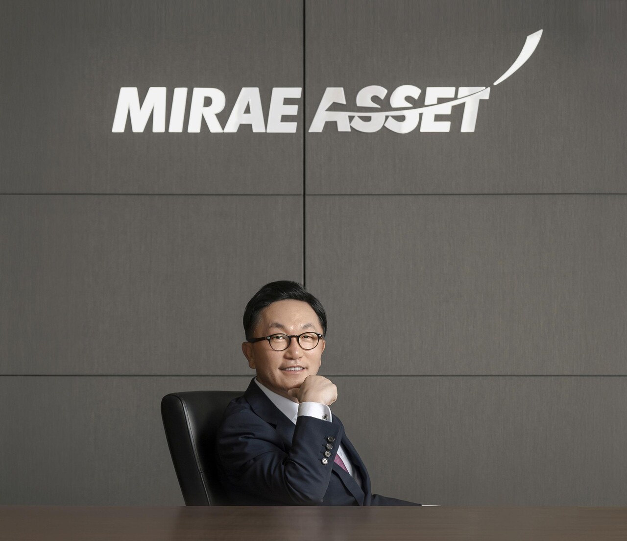 [리더&CEO] 투자 경계 넓힌 28년...박현주 미래에셋 회장의 다음은 "AI 플... - 뉴스 썸네일 이미지